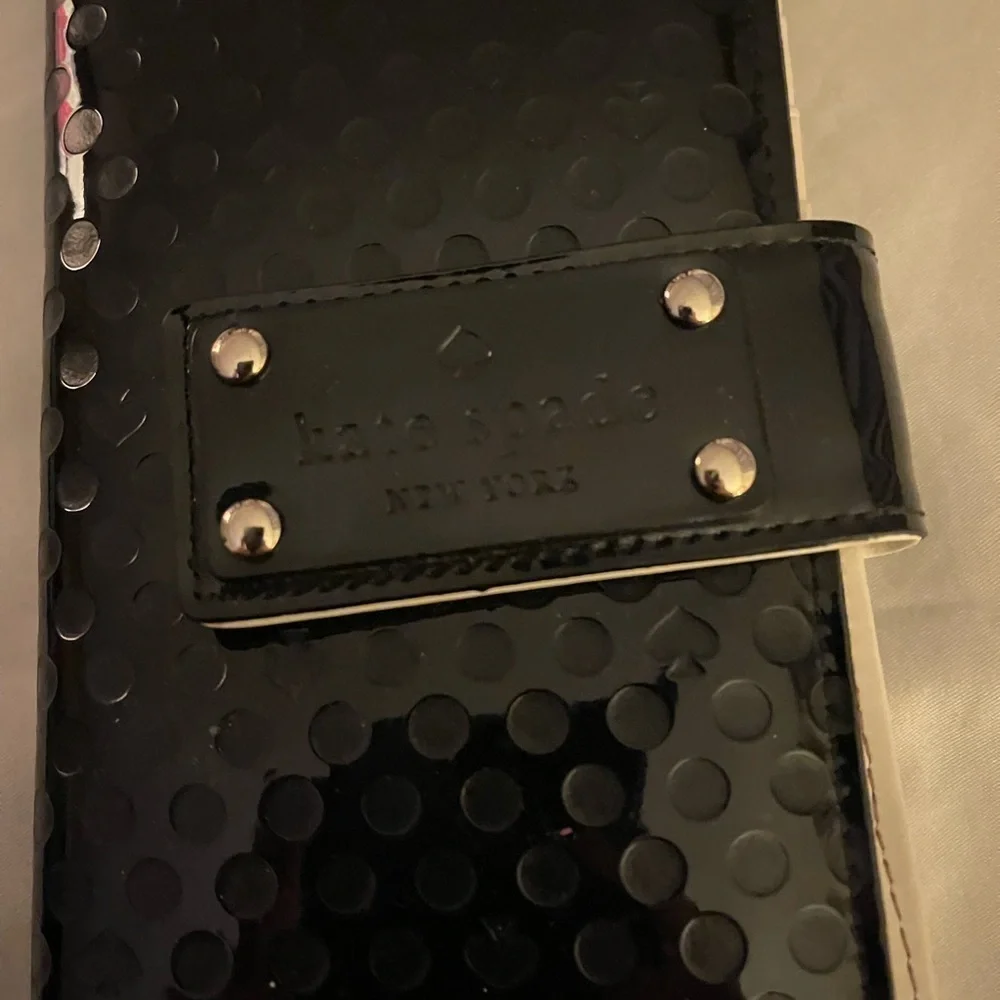 Kate Spade Women’s Versatile Black Wallet